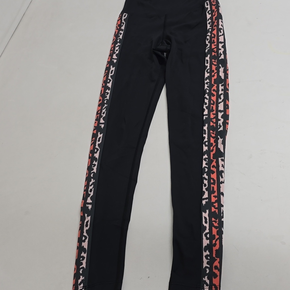Beach RiotJade Legging Multi Leopard - Picture 3 of 11